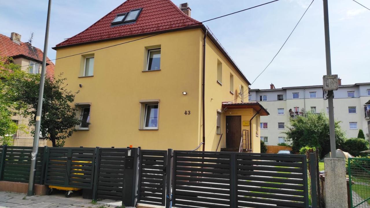 Apartament Przy Wroclawskim Stadionie Exterior foto